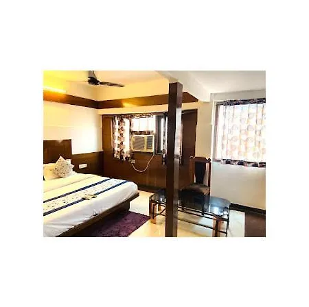 Vishal Hotel G H